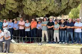 Around 70,000 Palestinians perform Friday prayer at Aqsa Mosque despite Israeli restrictions