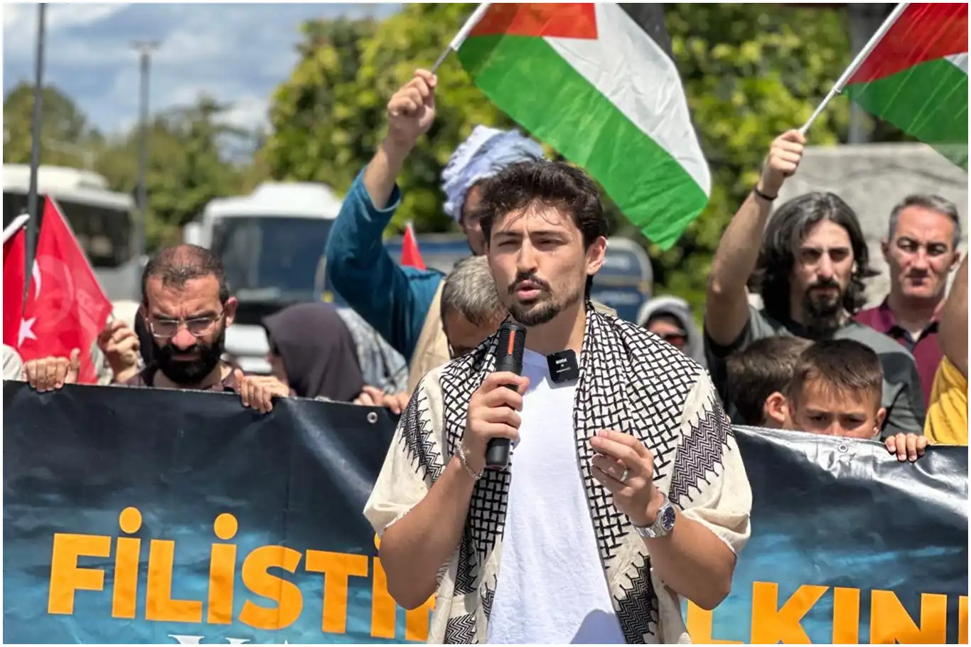 فعالية في إسطنبول تضامنًا مع قافلة فلسطين الدولية