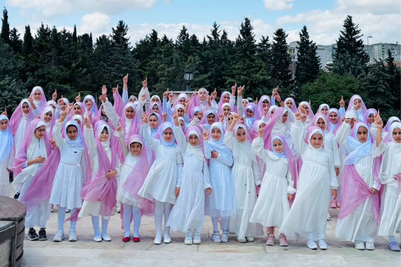 İlahiyatçı Cengiz: Varlığınız İslam'ın düşmanlarına en büyük korkudur