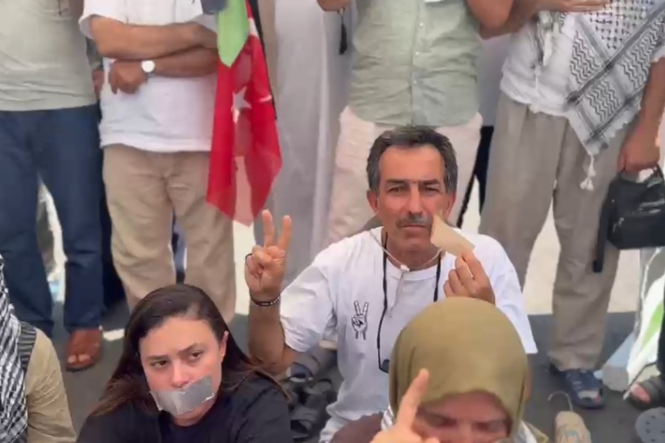 Çalakvanên Konvoya Filistînî dest bi greva birçîbûnê kirin