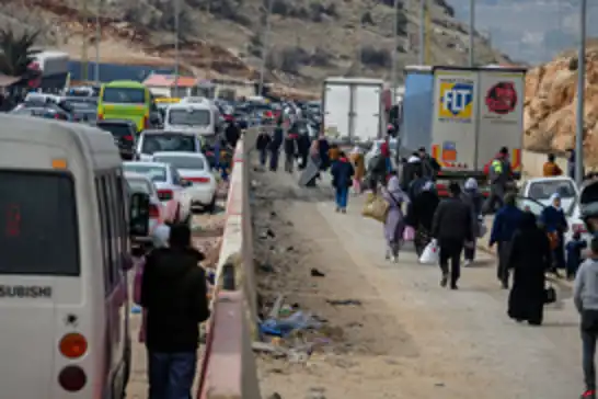 Siyonist rejim ateşkesi bozdu: Lübnan’da göç yeniden başladı