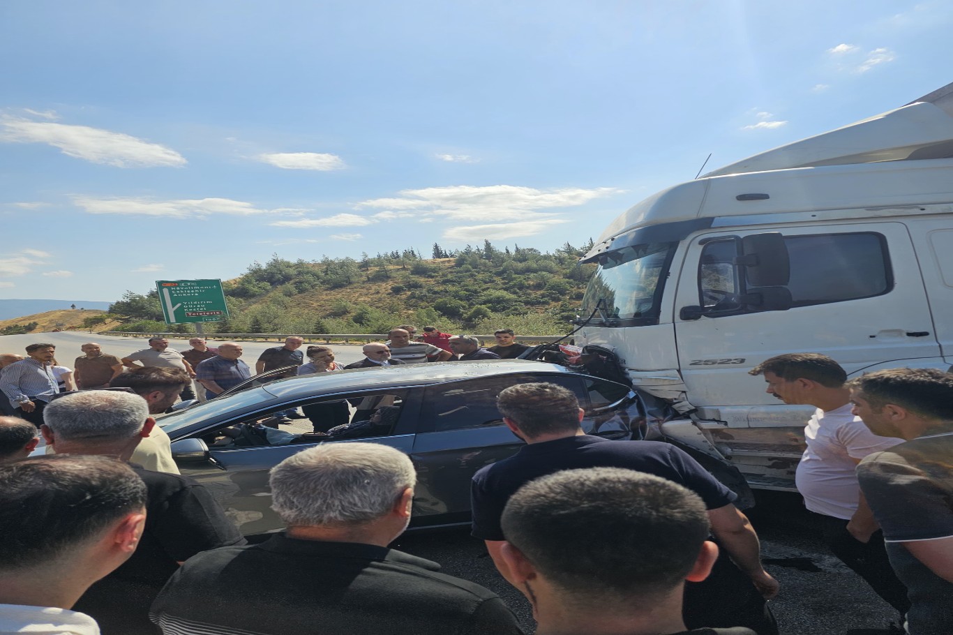 Bursa’da trafik kazası: Abdullah Sert Hoca'nın eşi hayatını kaybetti