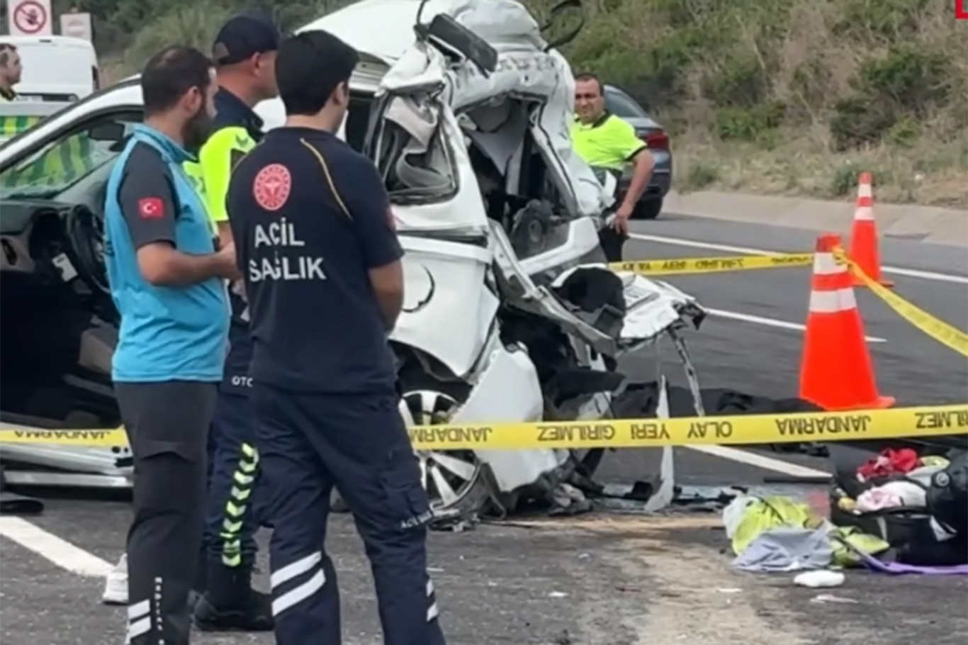 Kuzey Marmara Otoyolu Uskumruköy'de kaza; 3 ölü, 5 yaralı