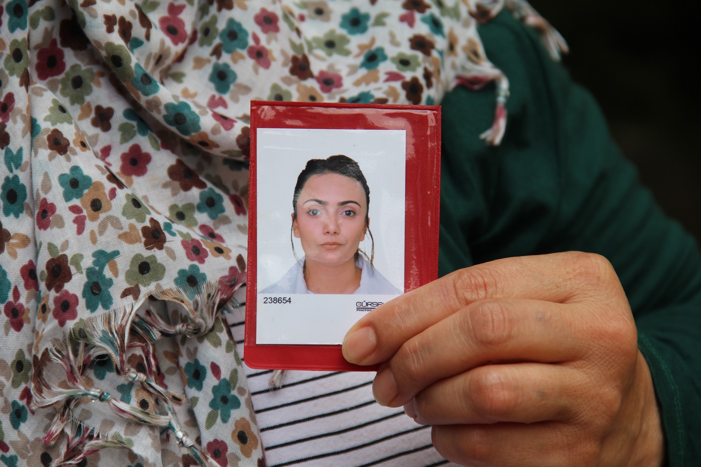 4 gündür kızından haber alamayan anne yetkililerden destek istedi