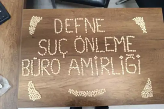 Hatay'da üzerlerinde 840 uyuşturucu hap ele geçirilen 2 kişi gözaltına alındı