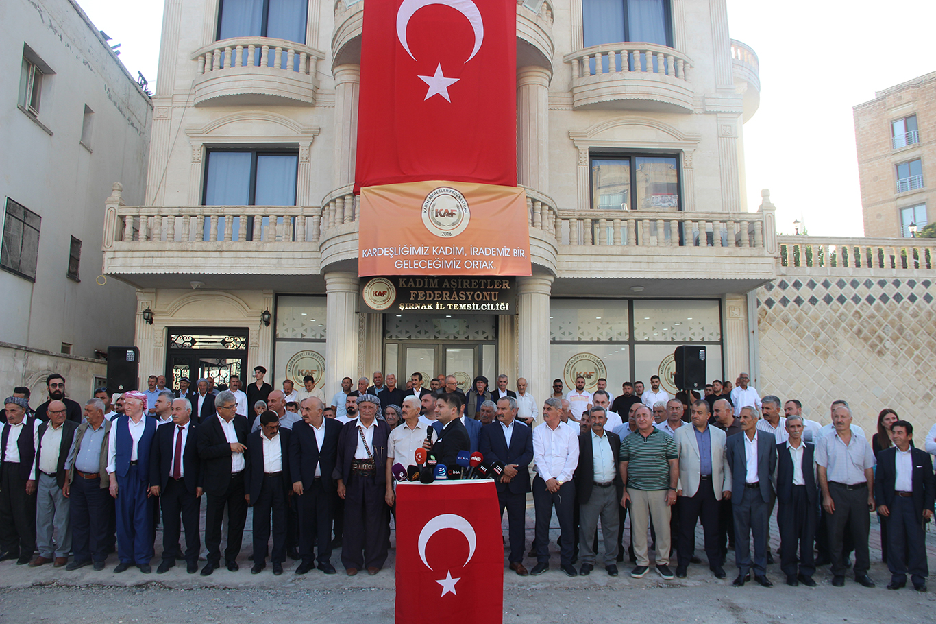 Şırnak’ta aşiret liderleri ve kanaat önderlerinden "Çerçeve Yasaya" destek