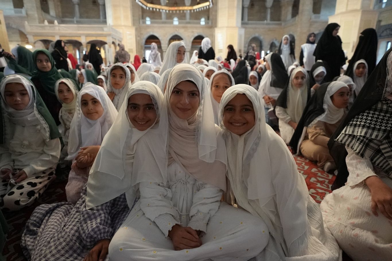 Peyamên hestiyar ji keçên ciwan ên li Edeneyê ku dest bi serpoşê kirine