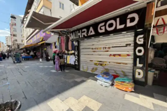 Diyarbakır'da 425 kuyumcu saldırı ve tehditlere tepki için kepenk kapattı