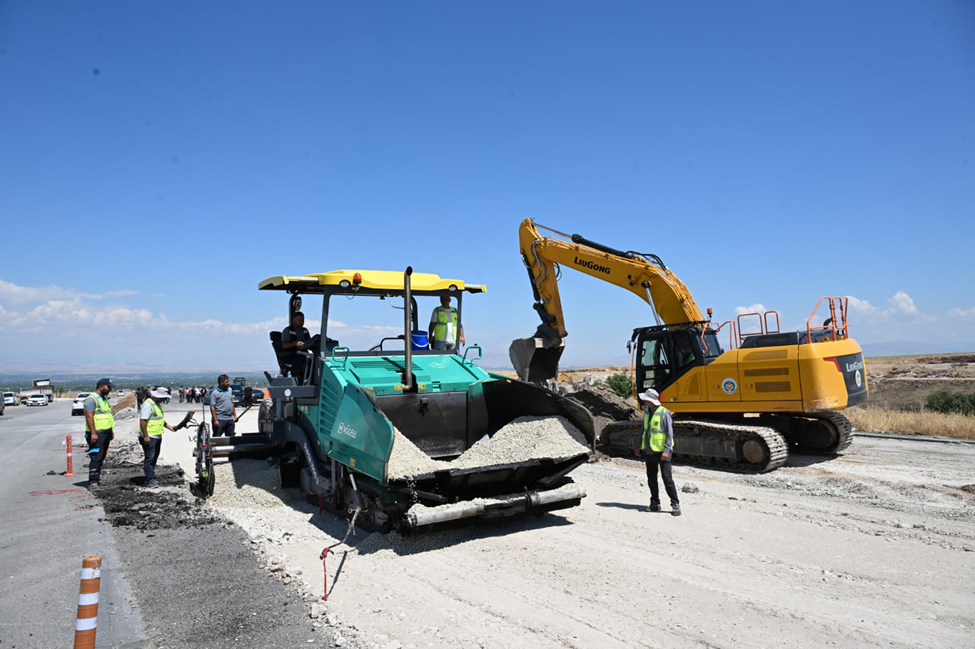 Malatya’da Yaka-D300 bağlantı yolu için çalışma başlatıldı
