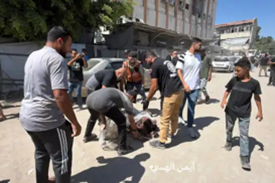 9 شهداء بقصف الاحتلال مقر شرطة البلديات في غزة