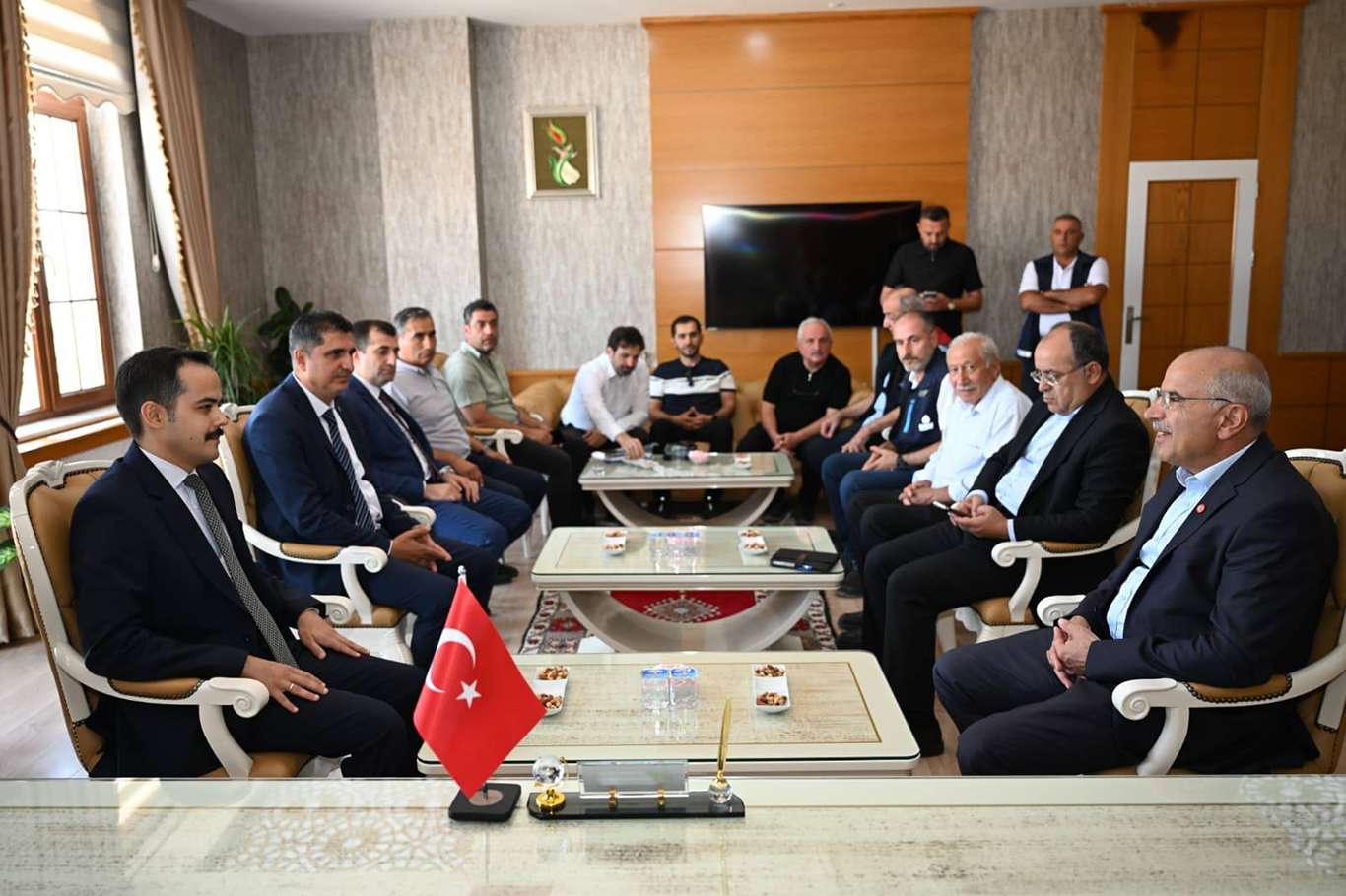 Başkan Er: Kırsalı ihmal etmeden çalışmalarımızı sürdürüyoruz