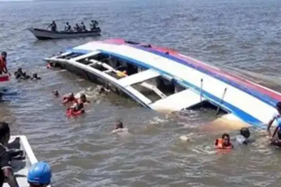 Nijerya’da tekne faciası: 52 kişi hayatını kaybetti