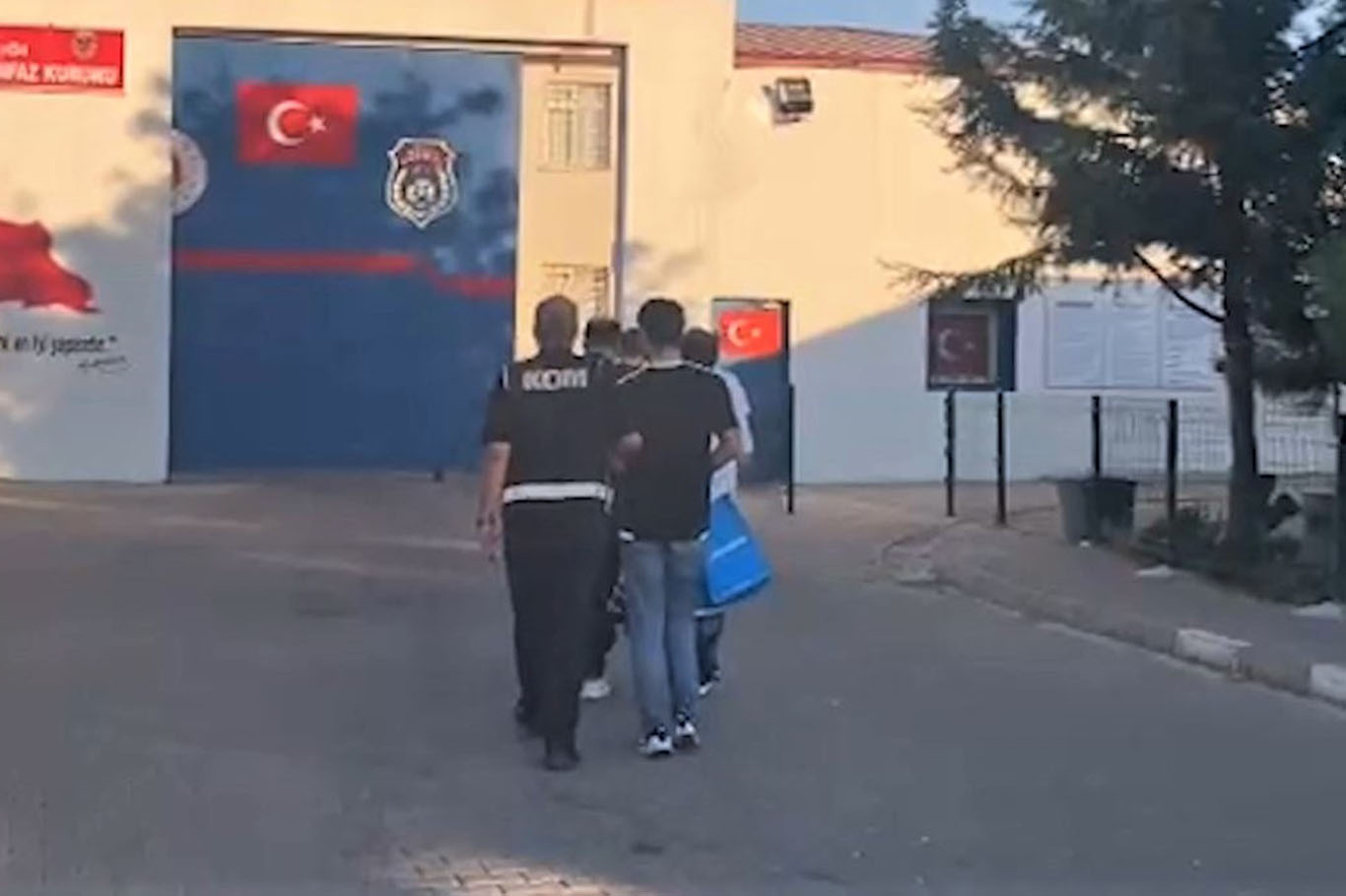 Batman'da silahlı kurşunlama olaylarına 3 tutuklama