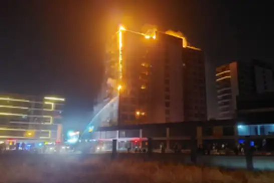 Diyarbakır’da plazada yangın: İtfaiyenin müdahalesi devam ediyor
