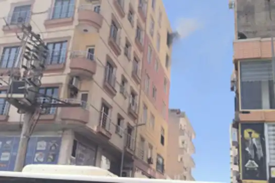 Mardin’de binanın 7’inci katında yangın paniği
