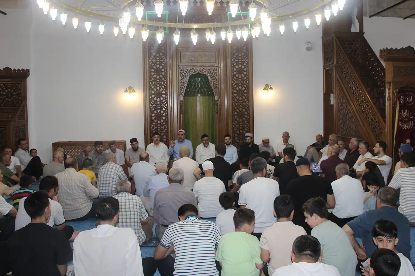 Mevlid Kandili Cizre'de dualarla idrak edildi