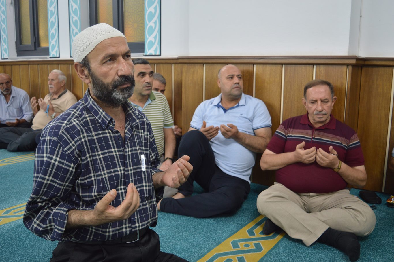 Siirt'te Mevlid Kandili'nde camiler dolup taştı