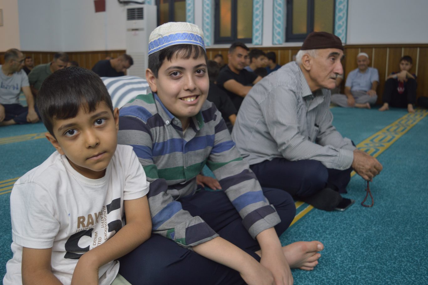 Siirt'te Mevlid Kandili'nde camiler dolup taştı