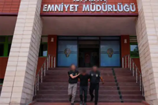 Isparta’da 20 yıl hapis cezasıyla aranan hükümlü yakalandı