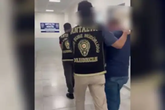 Antalya’da sahte yetkili servis dolandırıcılığına 2 gözaltı