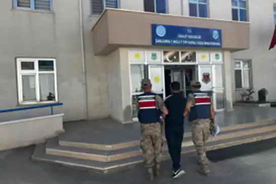 Hırsızlık suçundan aranan hükümlü yakalandı