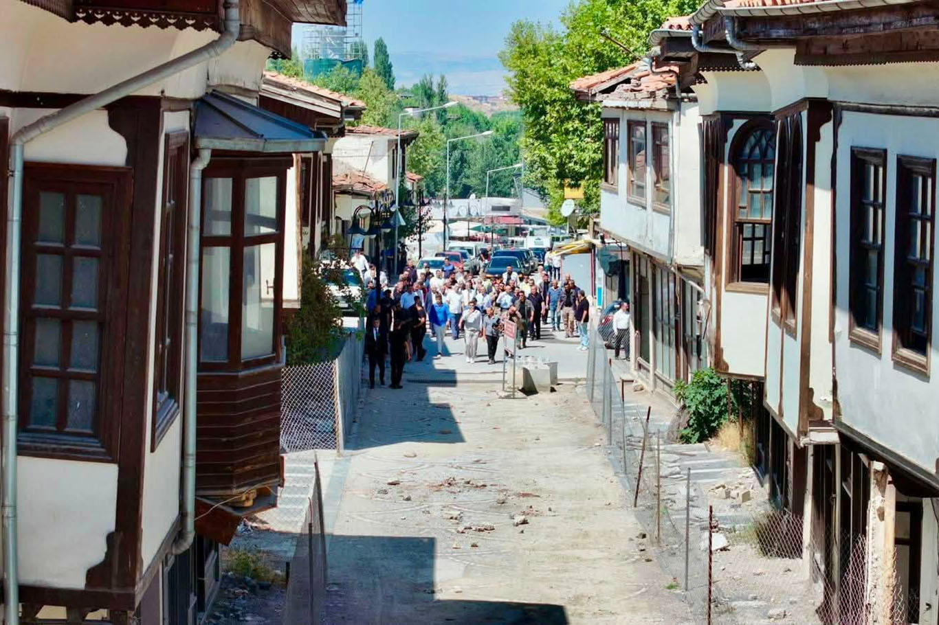 Belediye Başkanı Geçit: Yeşilyurt'un değerlerini geleceğe taşıyoruz