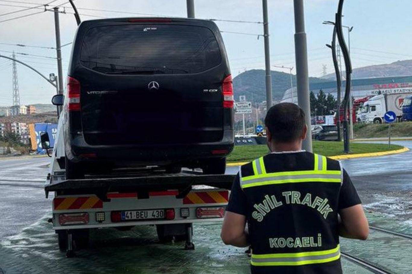 Kocaeli'de korsan taşımacılık yapan sürücüye 100 bin lira ceza
