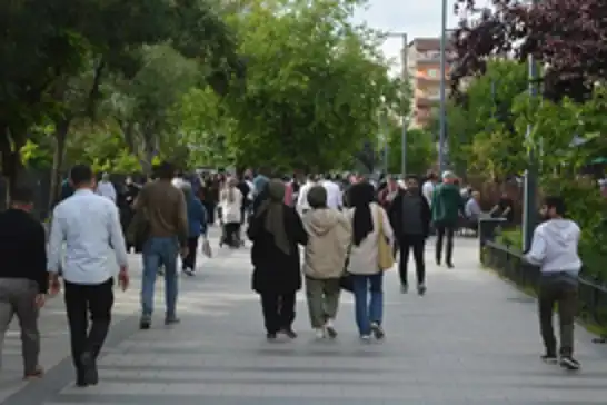 Türkiye'de 55 yaş ve üzeri nüfus, çocukları geride bıraktı