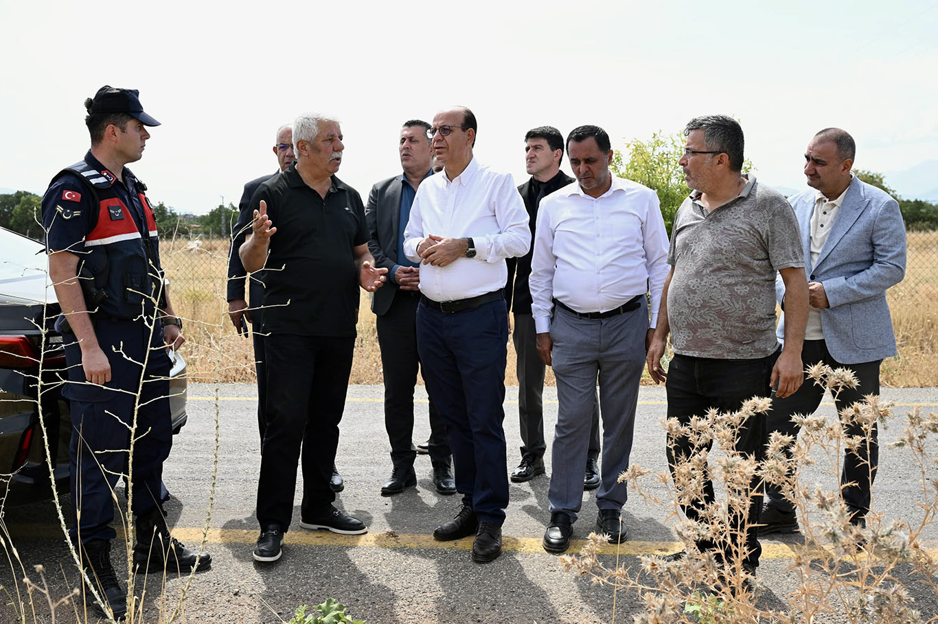 Elektrik tellerinden çıkan kıvılcım 40 dönümlük alanı küle çevirdi