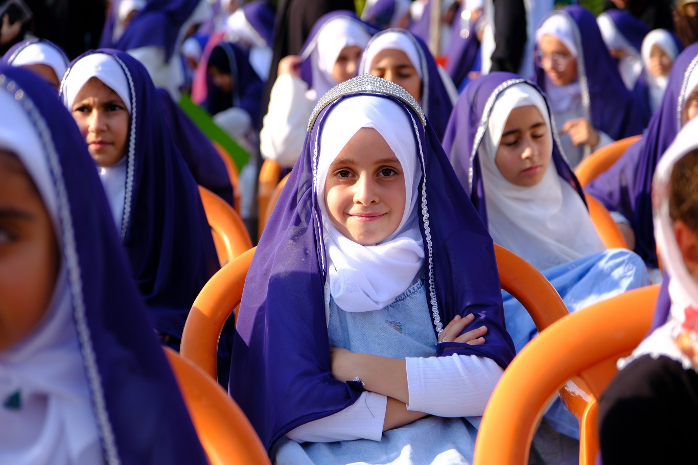 Van'da yüzlerce kız çocuğu tesettüre ilk adımını attı