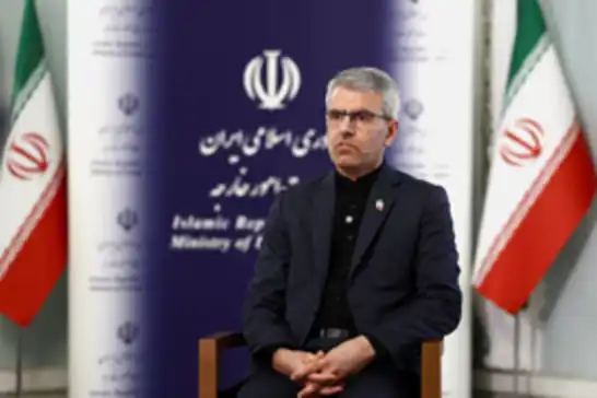 إيران تنفي إجراء محادثات مع أمريكا 