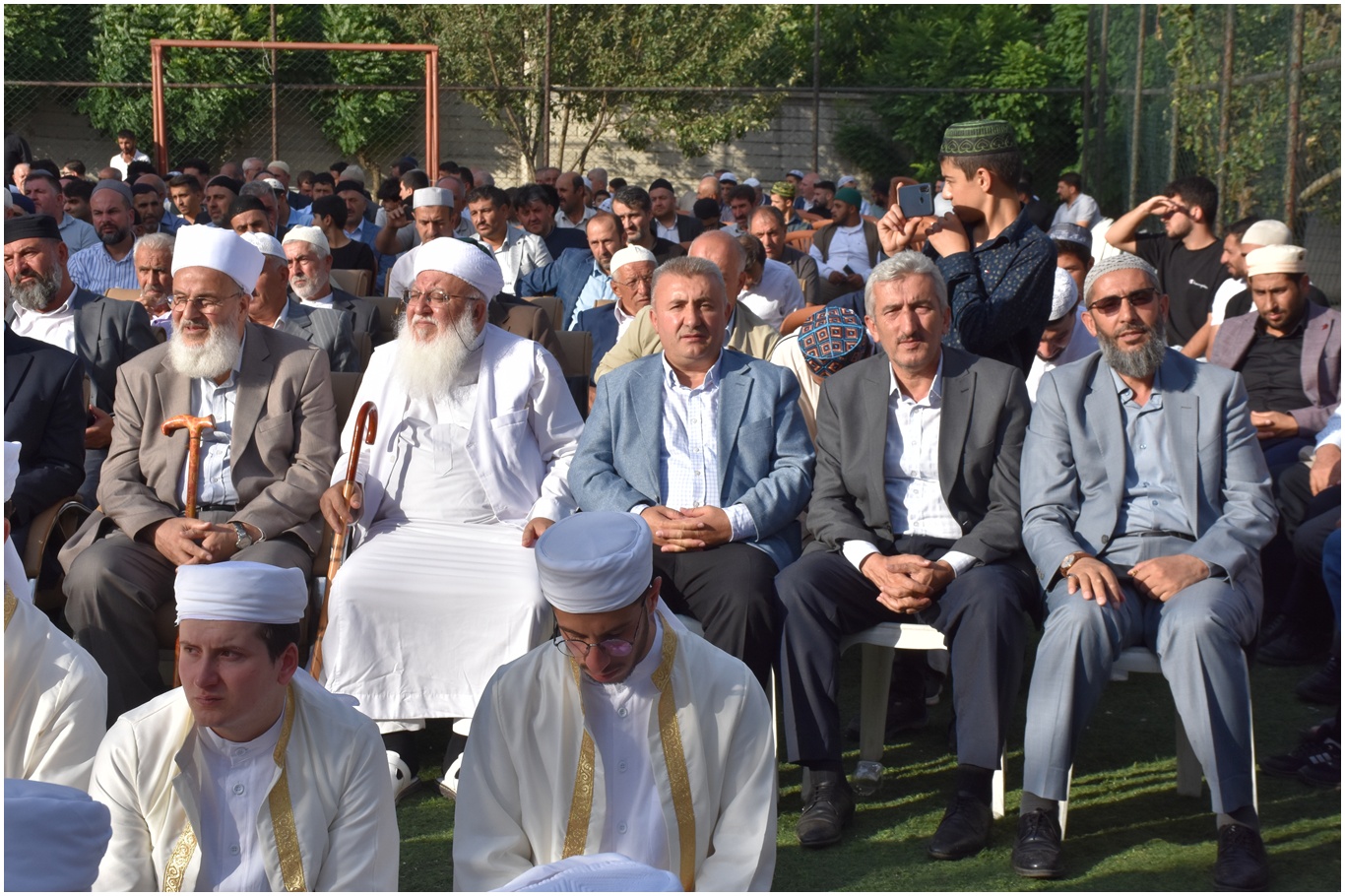 Bitlis’te ilimlerini tamamlayan  54 alim ve hafıza icazet verildi
