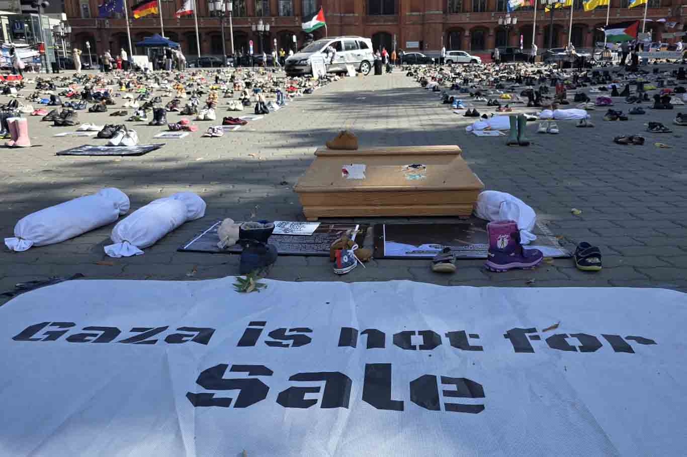 Berlin'de Gazze'de şehit edilenler için sembolik anma