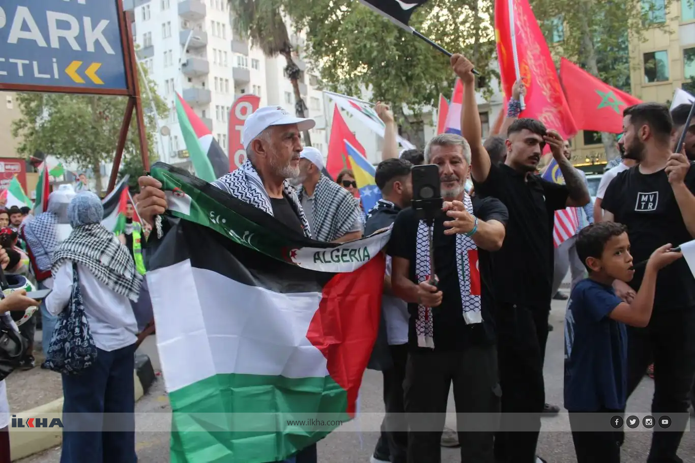 کاروان بین‌المللی «وجدان برای فلسطین» در آدانا با استقبال گسترده روبه‌رو شد