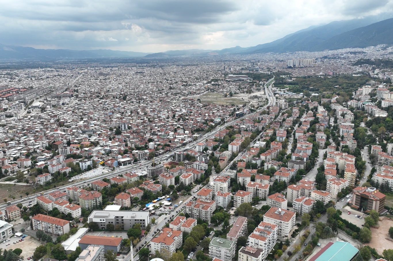 Yıldız: Depreme karşı dirençli kentler için kentsel dönüşüm hızlandırılıp afet bilinci artırılmalı