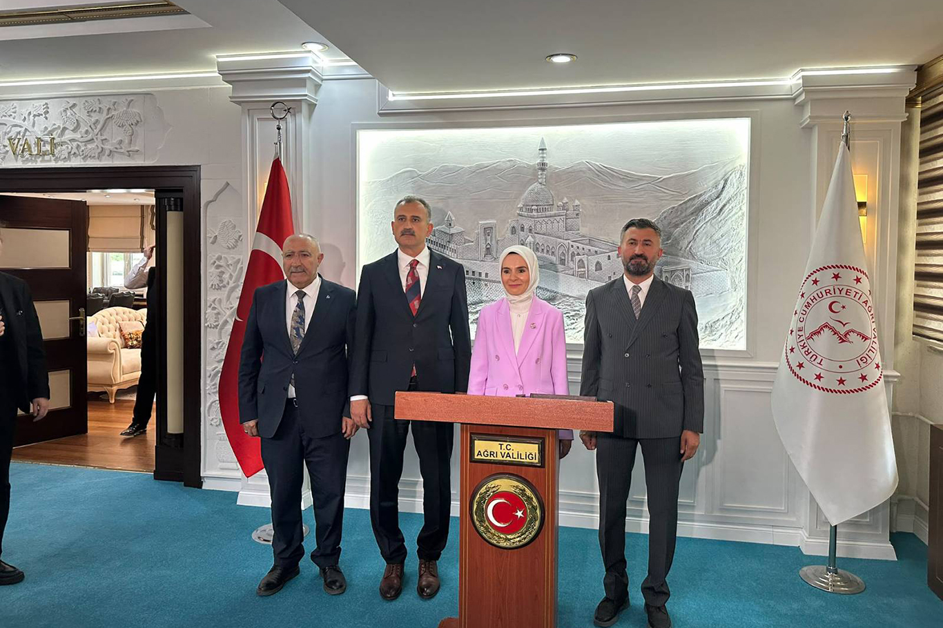 Ağrı'da gençler tarih gezisine uğurlandı
