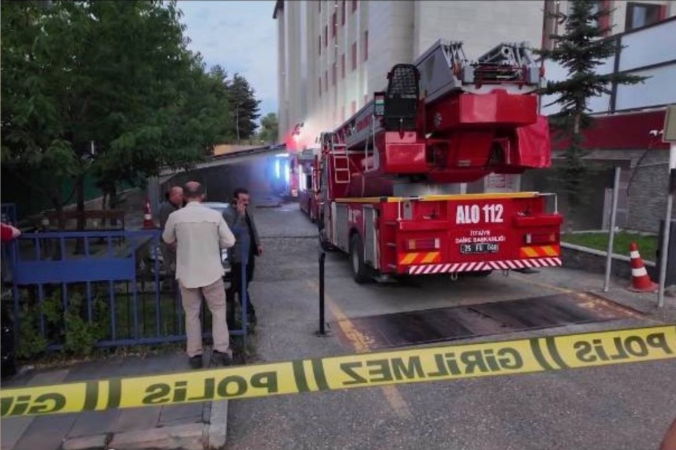 Erzurum Adliyesinin arşiv katında çıkan yangın söndürüldü