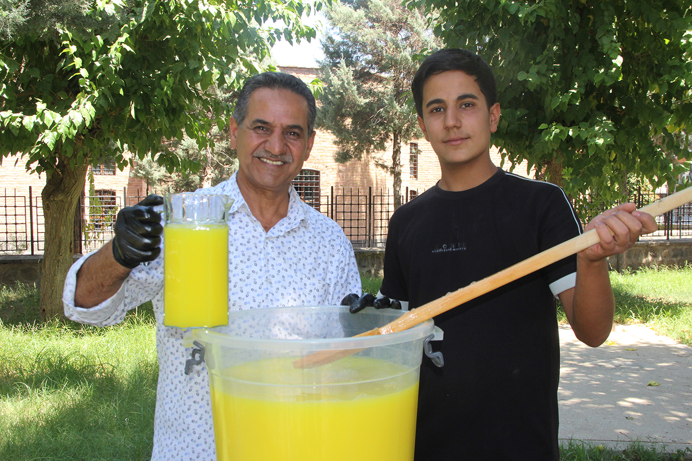 CİZRE SICAKLIĞININ ASIRLIK SERİNLİĞİ: TESCİLLİ CİZRE LİMONATASI