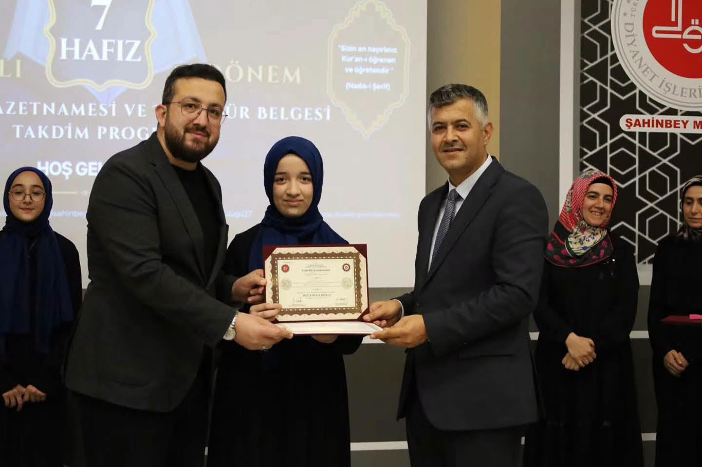 Gaziantep'te 77 hafız icazet belgesi aldı
