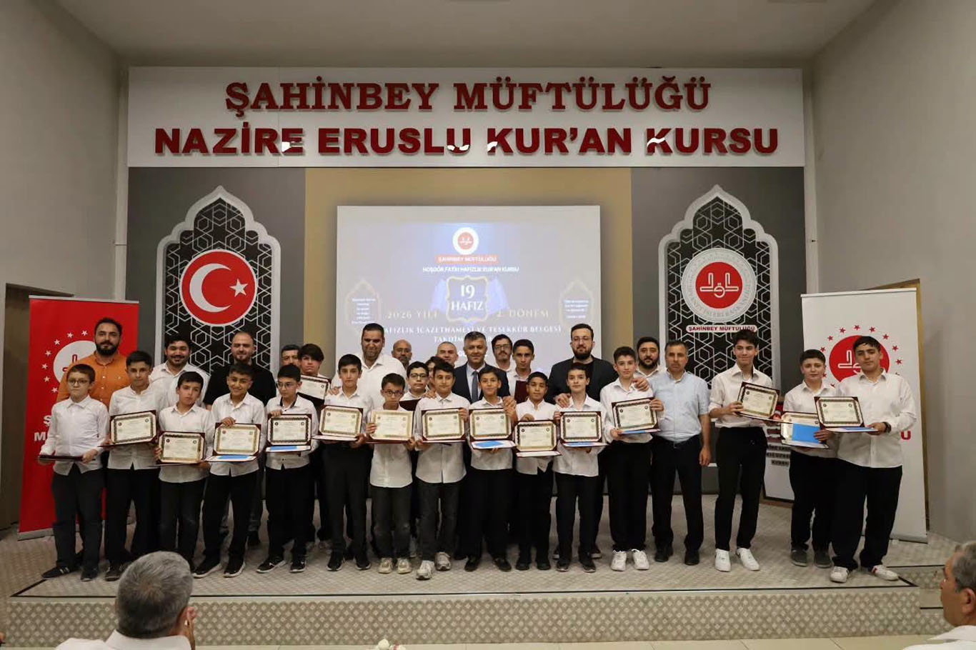 Gaziantep'te 77 hafız icazet belgesi aldı