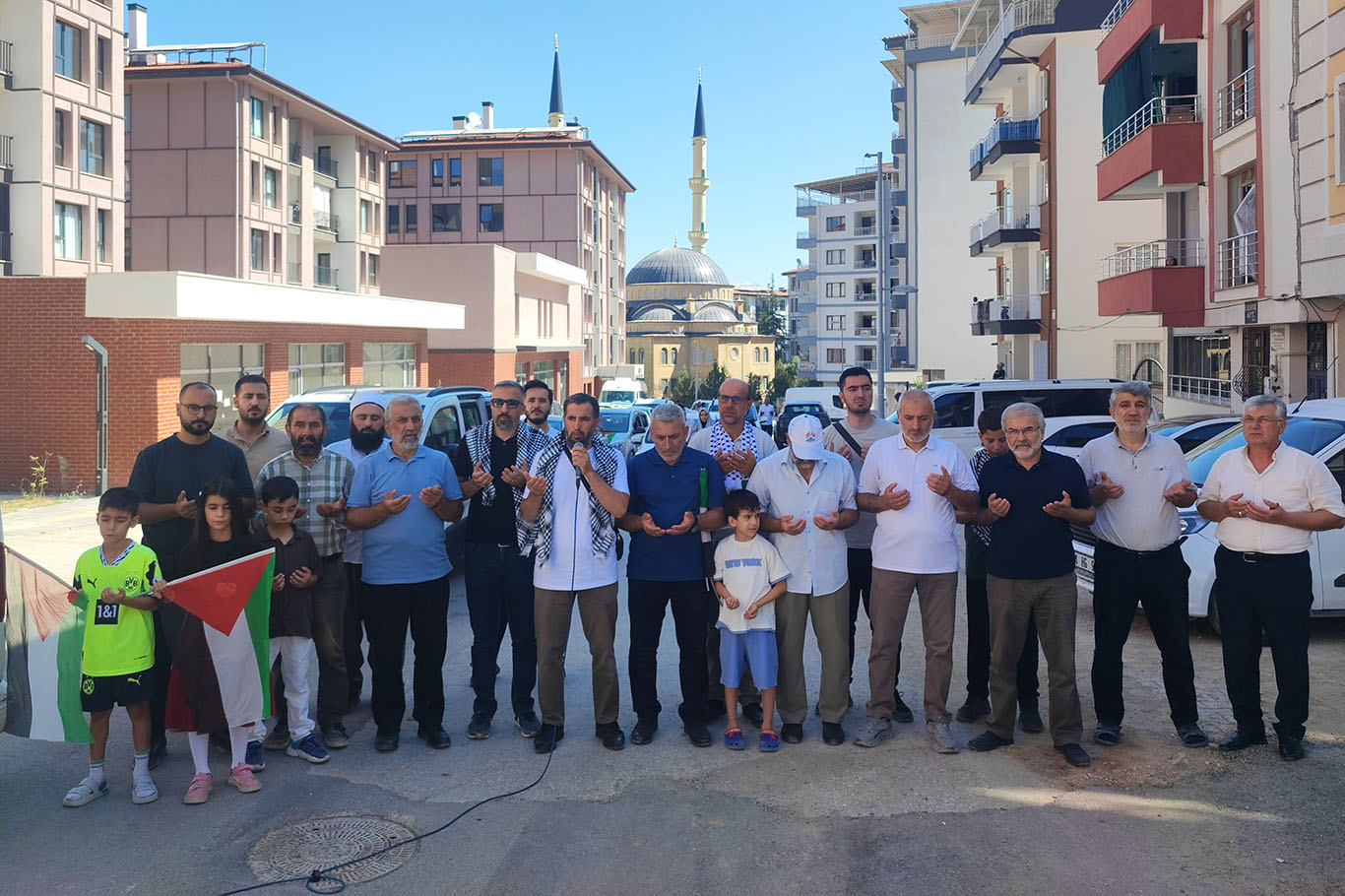Gazze gündemden düşmesin diye Malatya'dan yola çıktılar