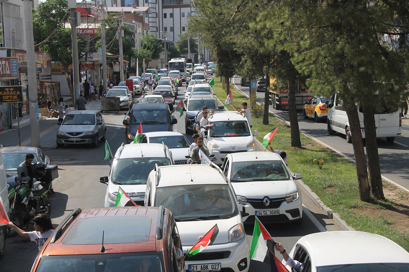 Filistin Konvoyu Diyarbakır'da şehir turu attı