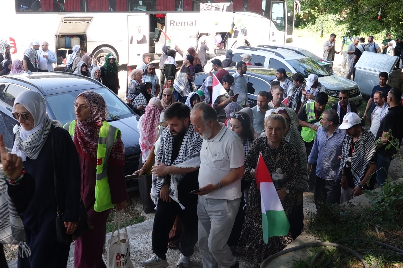 Gazze’ye umut olacak Uluslararası Filistin Konvoyu, Mardin’de coşkuyla karşılandı