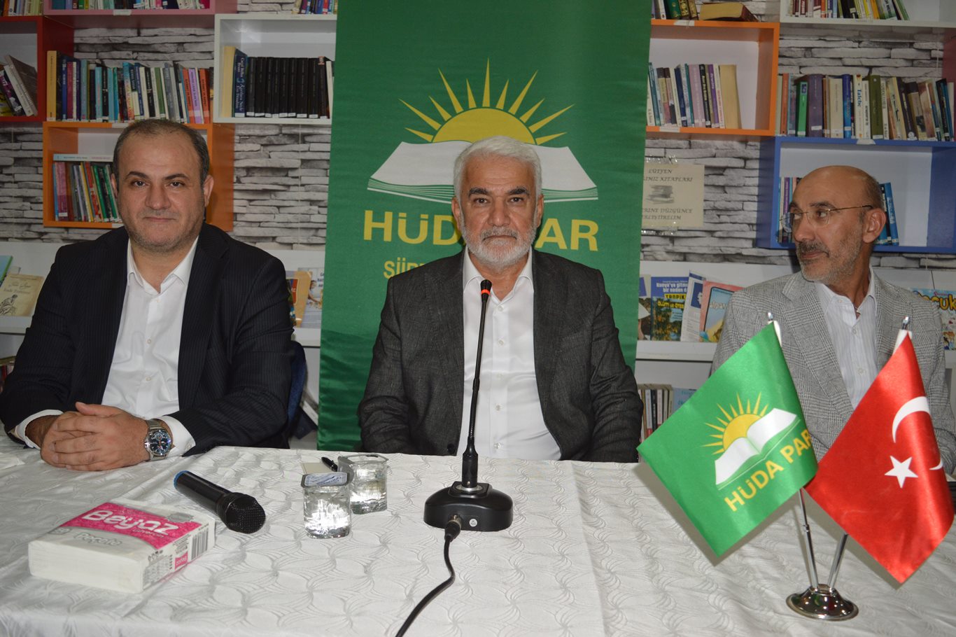 Yapıcıoğlu: Siyaset millete hizmet ve Allah’ın rızasını kazanma aracıdır