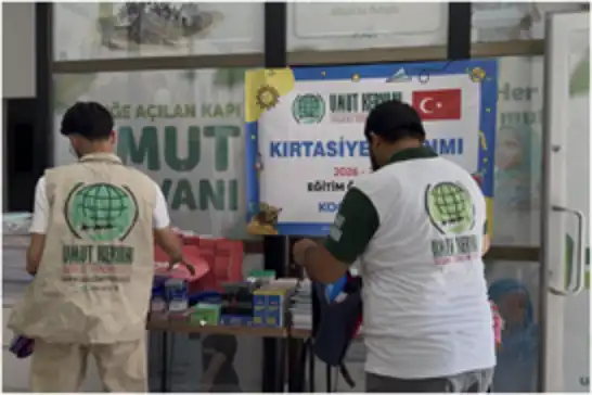 Umut Kervanından Kocaeli’de öğrencilere kırtasiye yardımı