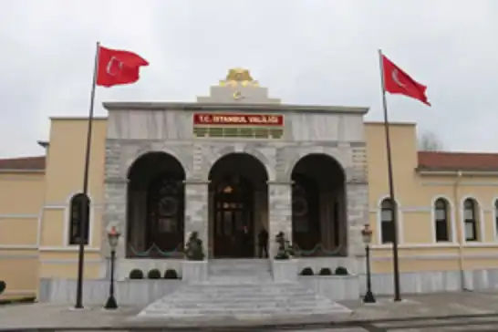 Li Stenbolê nakokiya xwediyê xanî û kirêdar: 2 mirî, 1 birîndar