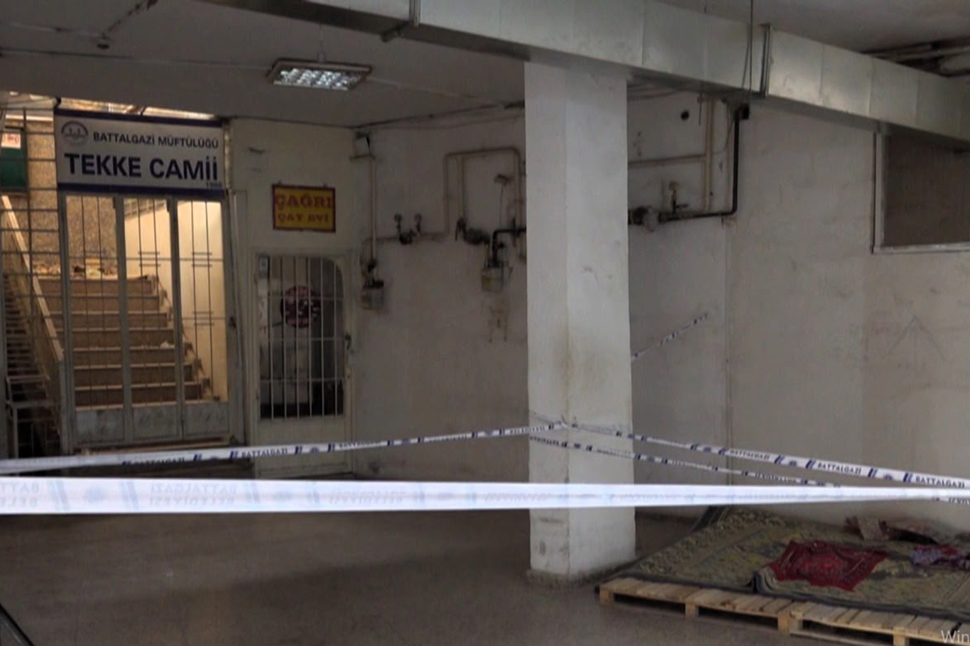 Malatya'da 3 yıldır tartışılan Tekke Camii çevresindeki iş yerleri mühürlendi