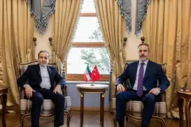 Dışişleri Bakanı Fidan, İranlı mevkidaşı Arakçi ile görüştü