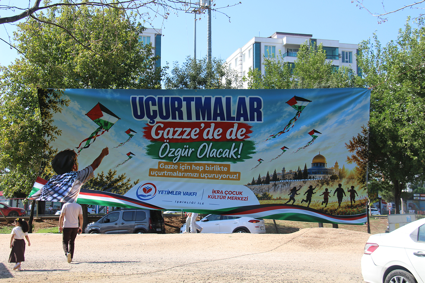 Diyarbakır'da "Uçurtmalar Gazze'de de Özgür Uçacak" etkinliği düzenlendi