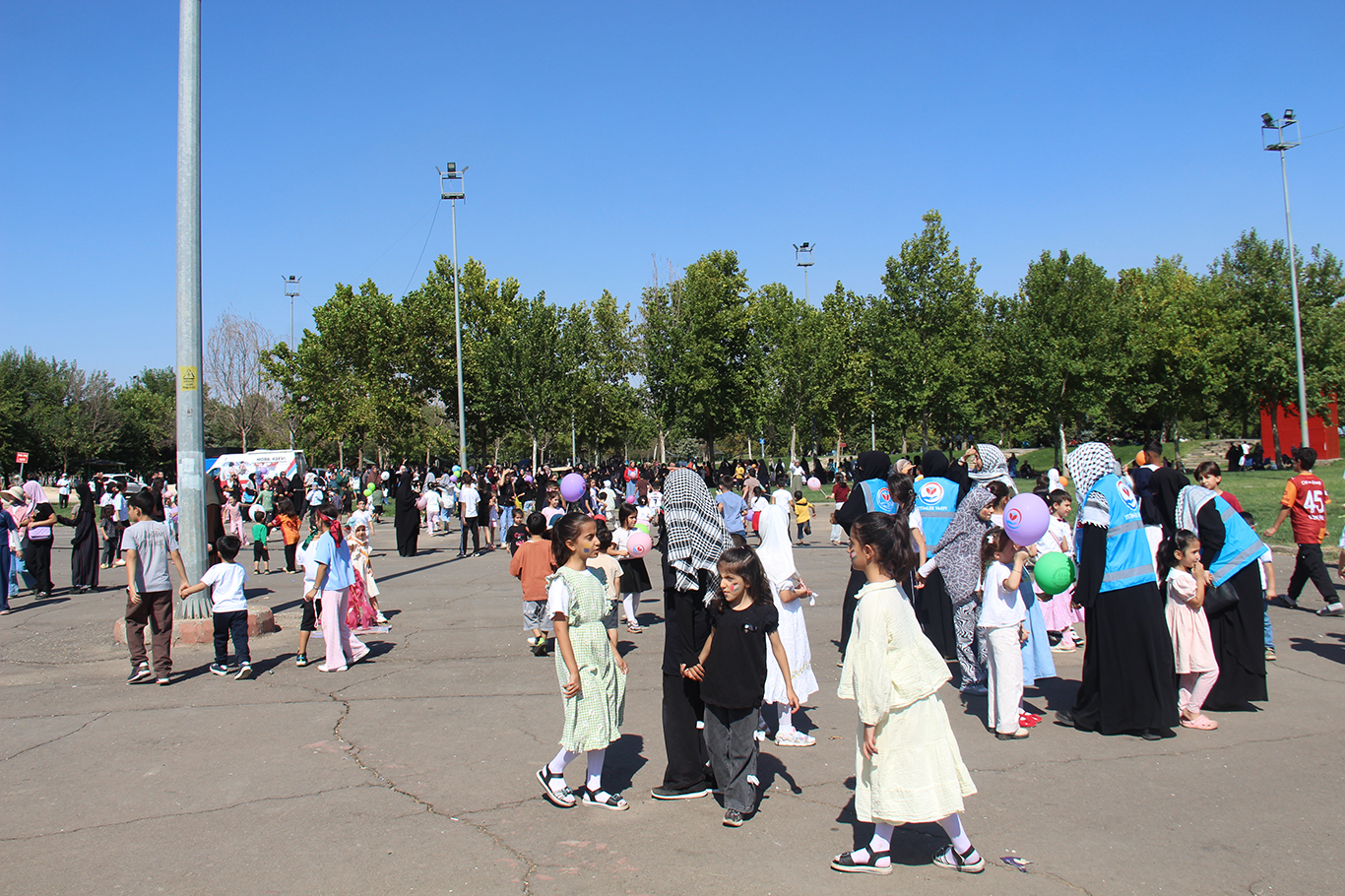 Diyarbakır'da "Uçurtmalar Gazze'de de Özgür Uçacak" etkinliği düzenlendi